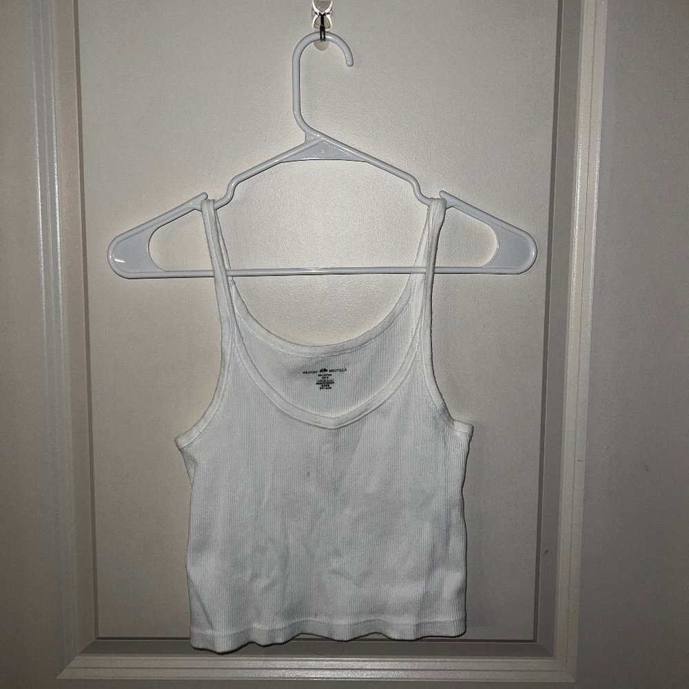 BRANDY MELVILLE CROPPED TANK